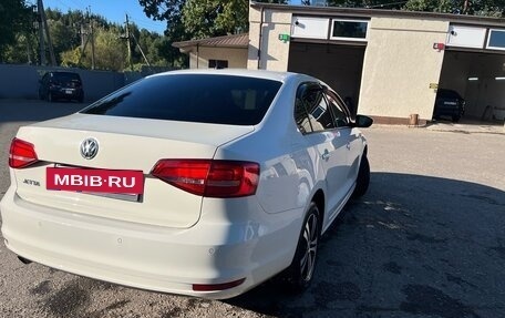 Volkswagen Jetta VI, 2015 год, 1 100 000 рублей, 5 фотография