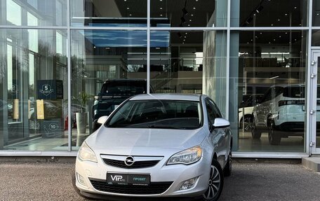 Opel Astra J, 2012 год, 865 000 рублей, 1 фотография