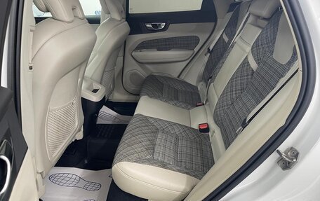 Volvo XC60 II, 2018 год, 2 511 000 рублей, 13 фотография