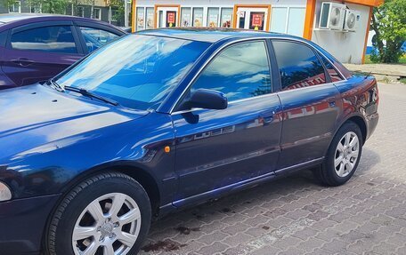 Audi A4, 1999 год, 400 000 рублей, 1 фотография