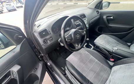 Volkswagen Polo VI (EU Market), 2011 год, 600 000 рублей, 10 фотография
