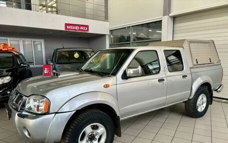 Nissan NP300, 2012 год, 885 000 рублей, 1 фотография