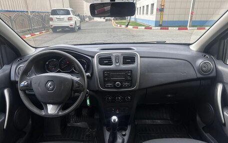 Renault Sandero II рестайлинг, 2015 год, 850 000 рублей, 11 фотография