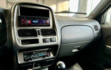 Nissan NP300, 2012 год, 885 000 рублей, 12 фотография