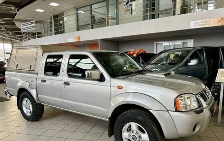 Nissan NP300, 2012 год, 885 000 рублей, 6 фотография
