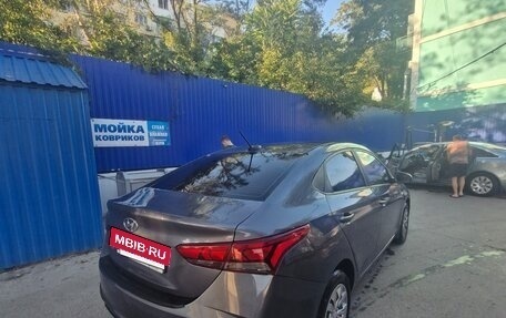 Hyundai Solaris II рестайлинг, 2021 год, 1 400 000 рублей, 4 фотография