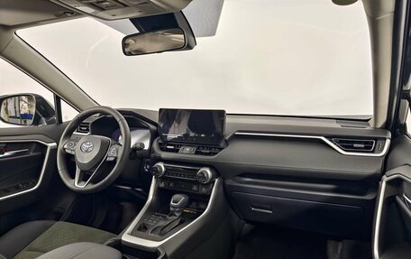 Toyota RAV4, 2025 год, 4 590 000 рублей, 14 фотография