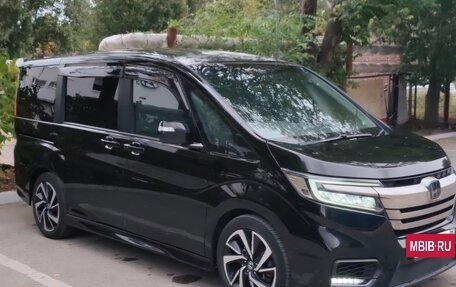 Honda Stepwgn IV, 2019 год, 2 800 000 рублей, 4 фотография