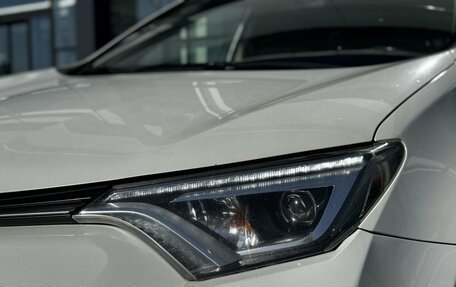 Toyota RAV4, 2018 год, 1 950 000 рублей, 5 фотография