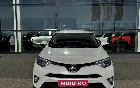 Toyota RAV4, 2018 год, 1 950 000 рублей, 2 фотография