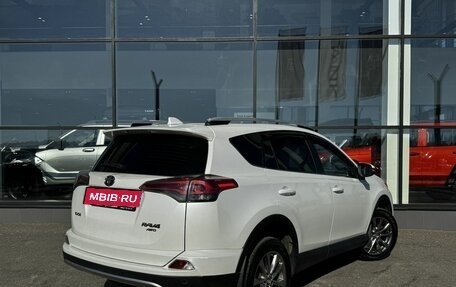 Toyota RAV4, 2018 год, 1 950 000 рублей, 9 фотография