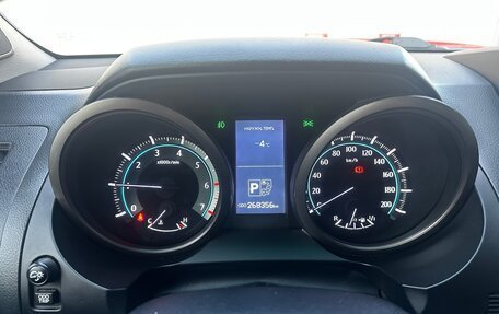 Toyota Land Cruiser Prado 150 рестайлинг 2, 2011 год, 2 888 888 рублей, 4 фотография