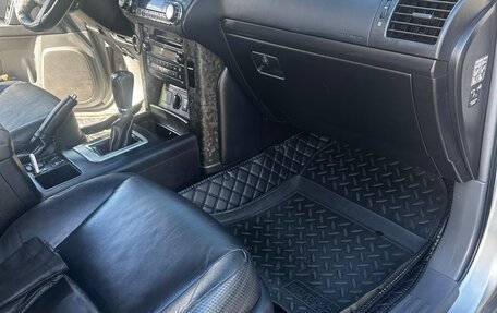 Toyota Land Cruiser Prado 150 рестайлинг 2, 2011 год, 2 888 888 рублей, 13 фотография