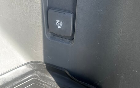 Toyota Land Cruiser Prado 150 рестайлинг 2, 2011 год, 2 888 888 рублей, 14 фотография