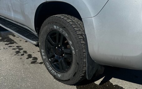 Toyota Land Cruiser Prado 150 рестайлинг 2, 2011 год, 2 888 888 рублей, 17 фотография