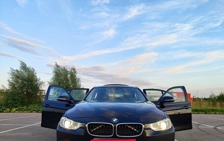 BMW 3 серия, 2013 год, 1 900 000 рублей, 1 фотография