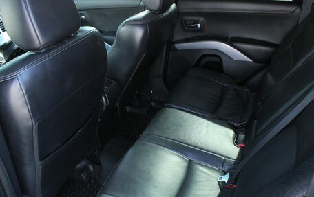 Mitsubishi Outlander III рестайлинг 3, 2011 год, 880 000 рублей, 28 фотография