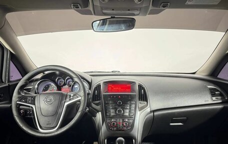 Opel Astra J, 2012 год, 600 000 рублей, 17 фотография