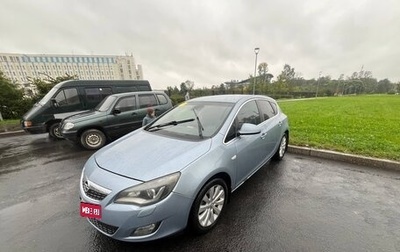 Opel Astra J, 2011 год, 600 000 рублей, 1 фотография