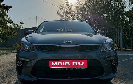 KIA Rio IV, 2019 год, 1 620 000 рублей, 2 фотография