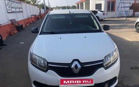 Renault Logan II, 2016 год, 750 000 рублей, 1 фотография