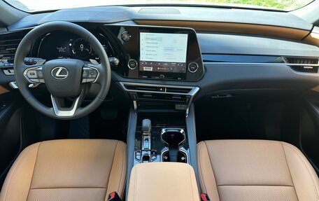 Lexus RX IV рестайлинг, 2025 год, 7 390 000 рублей, 10 фотография