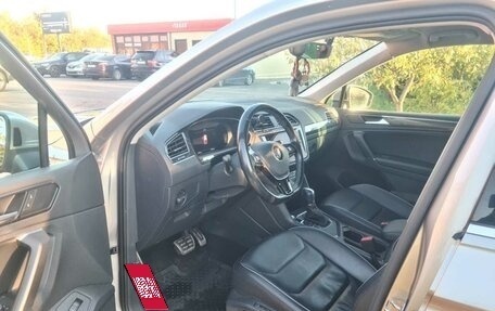 Volkswagen Tiguan II, 2018 год, 1 520 000 рублей, 6 фотография