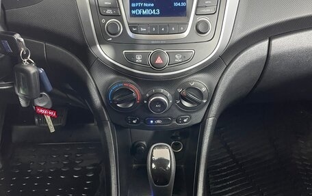 Hyundai Solaris II рестайлинг, 2015 год, 985 000 рублей, 14 фотография