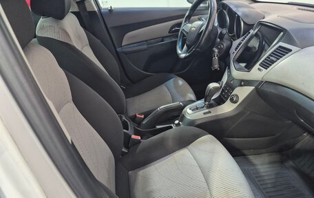 Chevrolet Cruze II, 2011 год, 635 000 рублей, 12 фотография