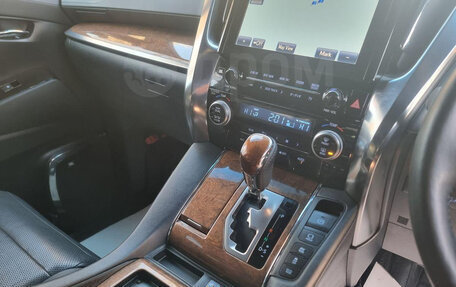 Toyota Vellfire II, 2016 год, 4 200 000 рублей, 11 фотография