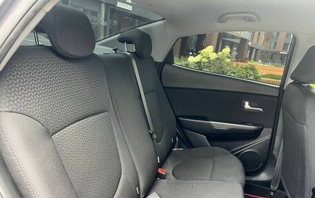 KIA Rio III рестайлинг, 2015 год, 890 000 рублей, 17 фотография