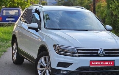 Volkswagen Tiguan II, 2017 год, 2 080 000 рублей, 1 фотография