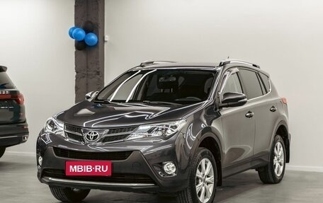 Toyota RAV4, 2015 год, 1 545 000 рублей, 1 фотография