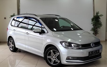 Volkswagen Touran III, 2019 год, 1 735 000 рублей, 3 фотография