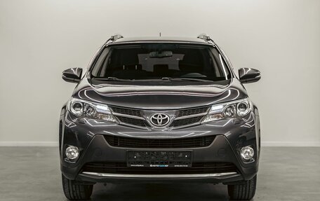 Toyota RAV4, 2015 год, 1 545 000 рублей, 2 фотография