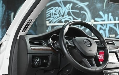 Skoda Superb III рестайлинг, 2015 год, 1 195 000 рублей, 9 фотография