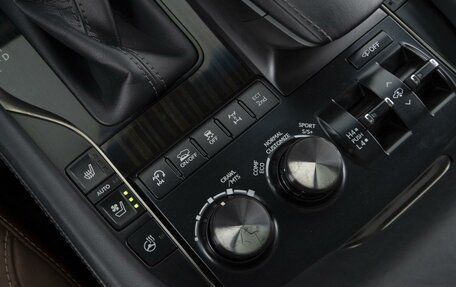 Lexus LX III, 2020 год, 8 697 155 рублей, 22 фотография