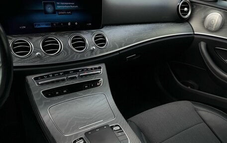 Mercedes-Benz E-Класс, 2021 год, 5 300 000 рублей, 14 фотография