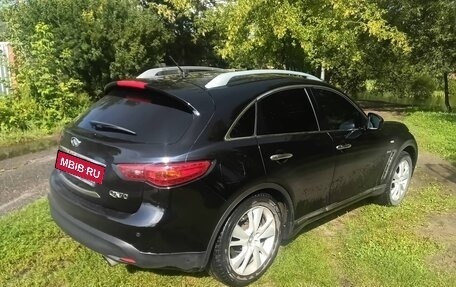 Infiniti QX70, 2016 год, 2 080 000 рублей, 6 фотография