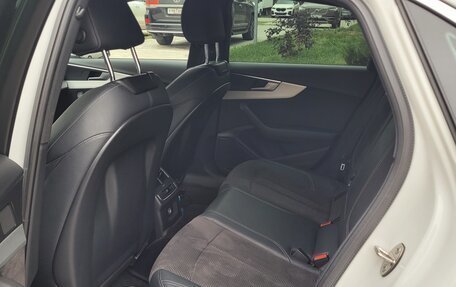 Audi A4, 2018 год, 2 950 000 рублей, 15 фотография