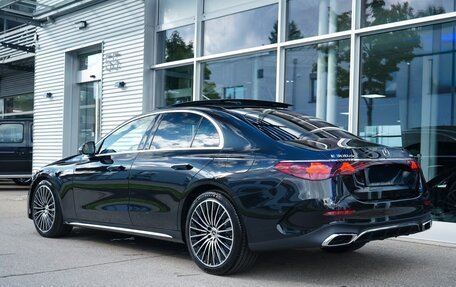 Mercedes-Benz E-Класс, 2025 год, 13 190 000 рублей, 2 фотография