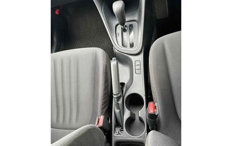 Toyota Yaris, 2022 год, 1 000 000 рублей, 17 фотография
