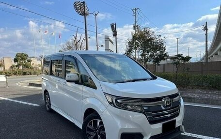 Honda Stepwgn IV, 2022 год, 2 250 000 рублей, 1 фотография