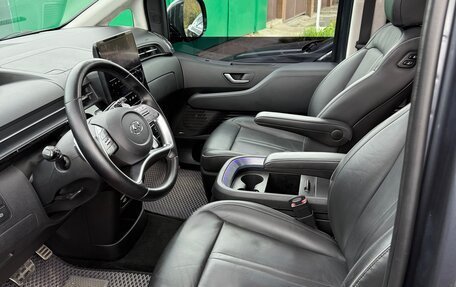 Hyundai Staria, 2022 год, 5 150 000 рублей, 14 фотография