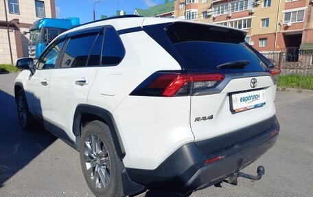 Toyota RAV4, 2020 год, 2 592 000 рублей, 4 фотография