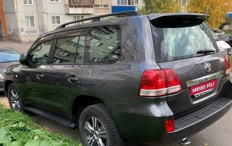Toyota Land Cruiser 200, 2008 год, 2 650 000 рублей, 6 фотография