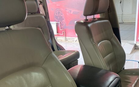 Toyota Land Cruiser 200, 2008 год, 2 650 000 рублей, 32 фотография