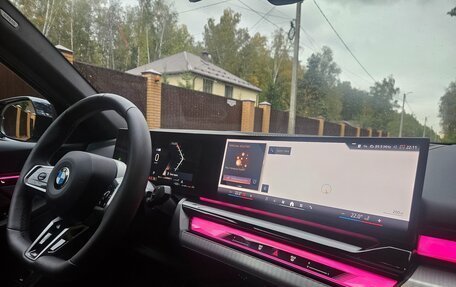 BMW 5 серия, 2024 год, 6 849 999 рублей, 13 фотография