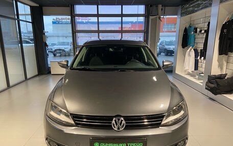 Volkswagen Jetta VI, 2012 год, 850 000 рублей, 2 фотография