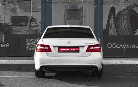 Mercedes-Benz E-Класс, 2011 год, 1 995 000 рублей, 4 фотография